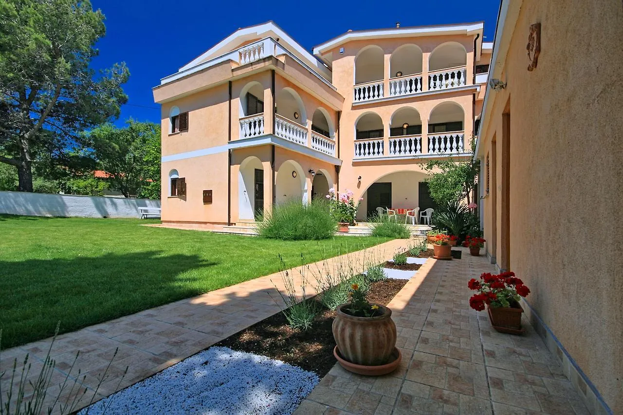 Sun Palace Residence Premantura