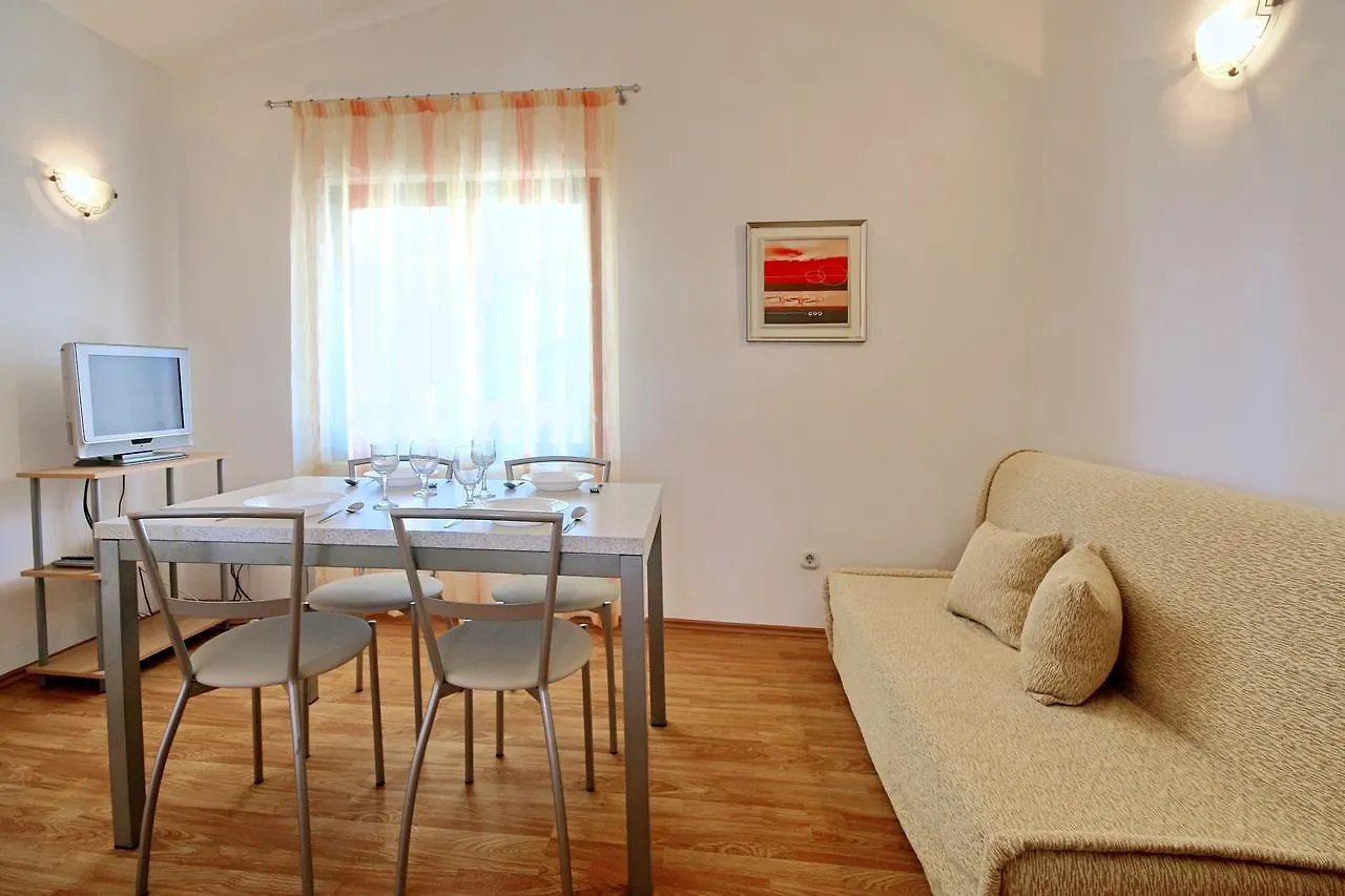 Sun Palace Residence Premantura 3*,  Kroatien