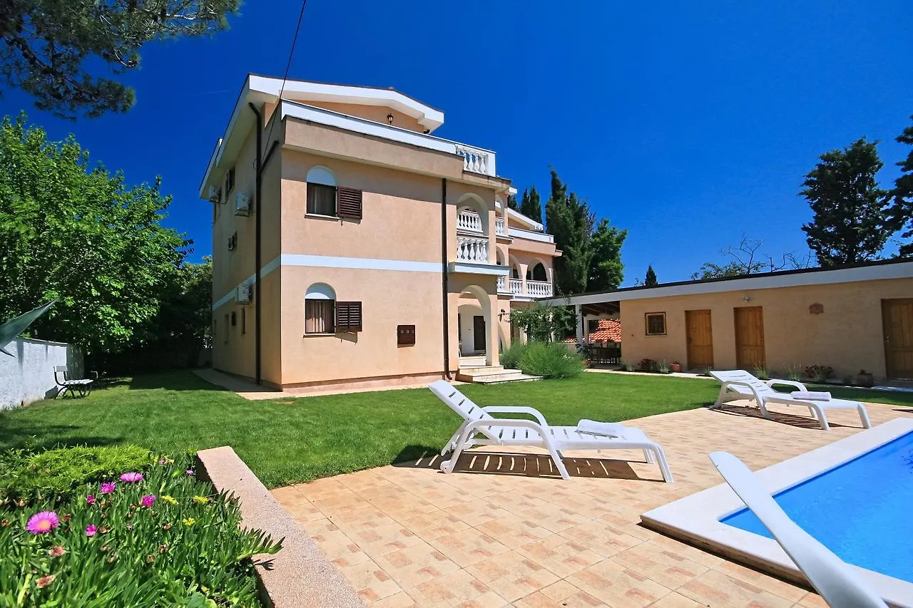 Guest house Sun Palace Residence Premantura